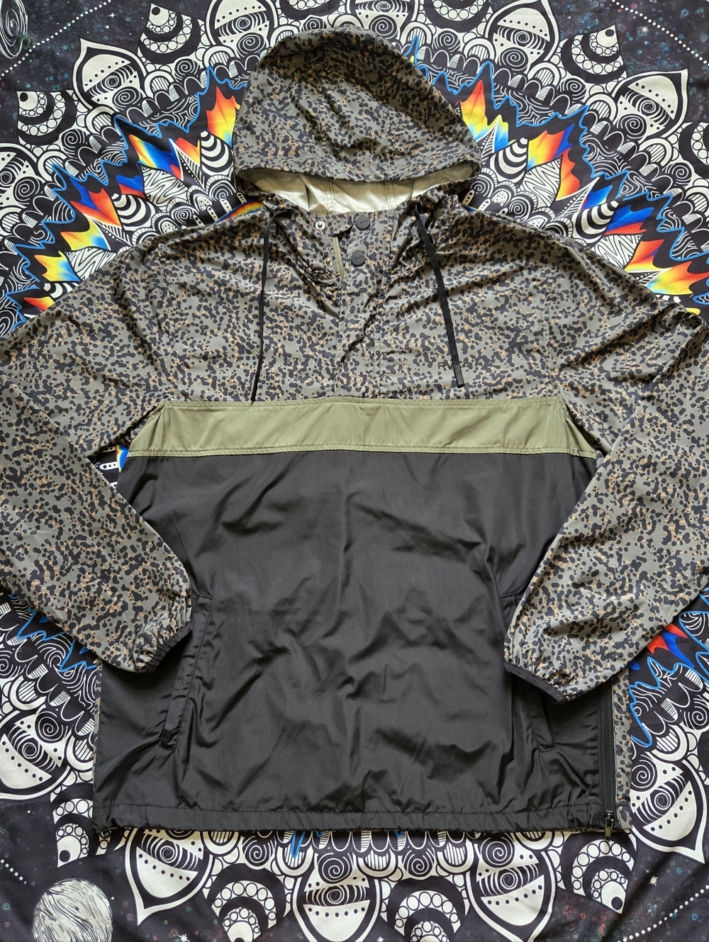 RVCA Men's Black and Camo Windbreaker quarter Zip